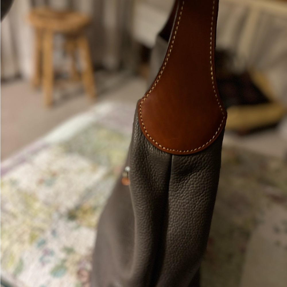 Brand new Dooney & Bourne handbag - Picture 6 of 6